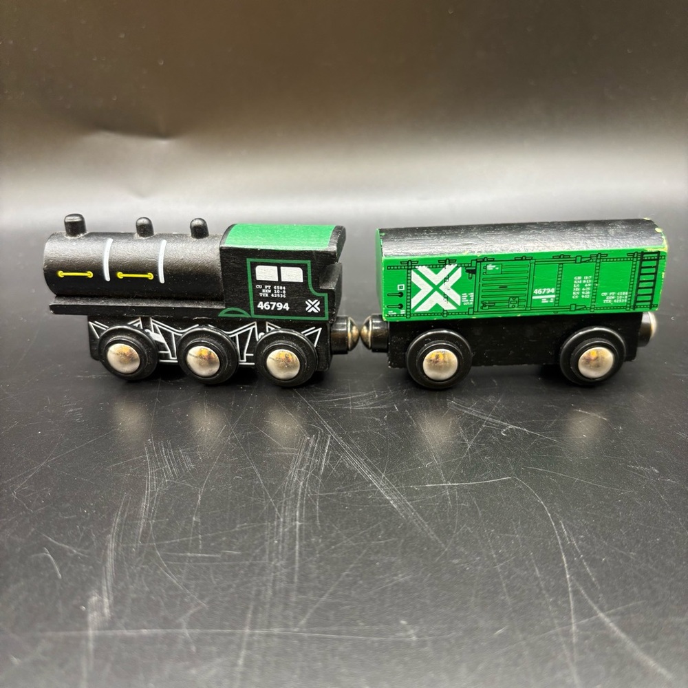 Imaginarium Train Locomotive And Passenger Car 46794 Wood Magnet Brio Thomas